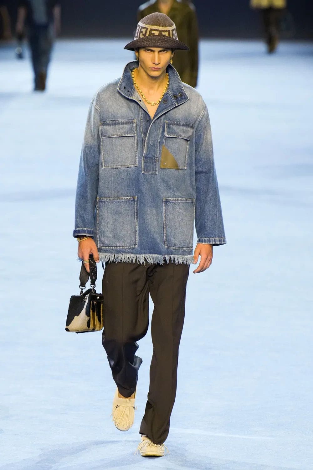 フェンディ メンズ 春夏 2023 Runway 雑誌