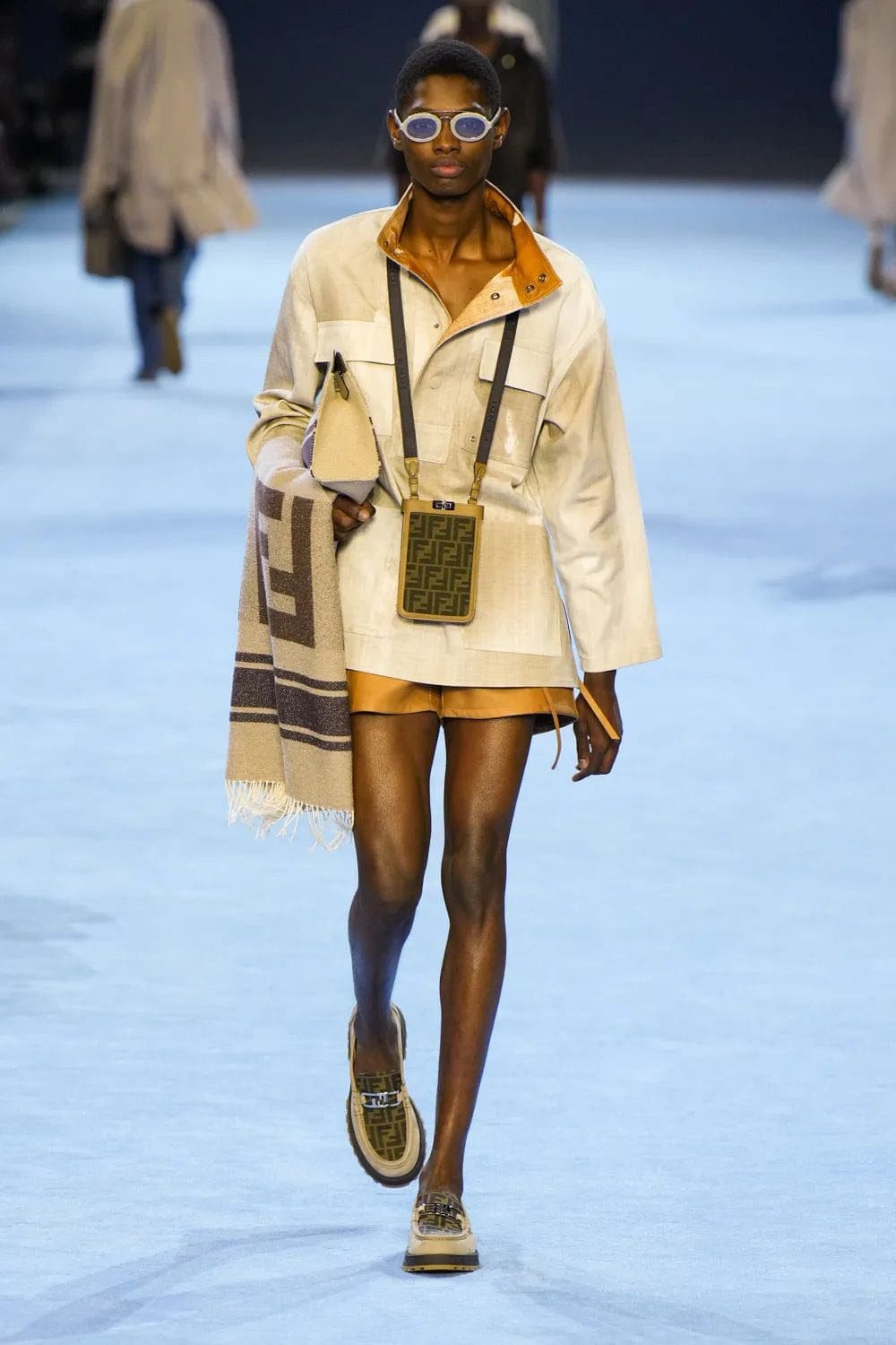 フェンディ メンズ 春夏 2023 Runway 雑誌