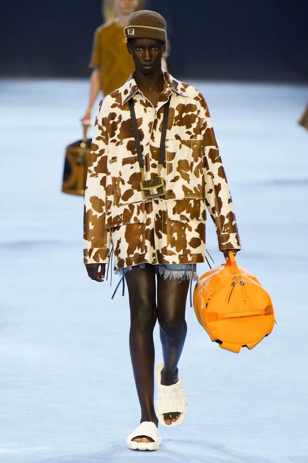 フェンディ メンズ 春夏 2023 Runway 雑誌