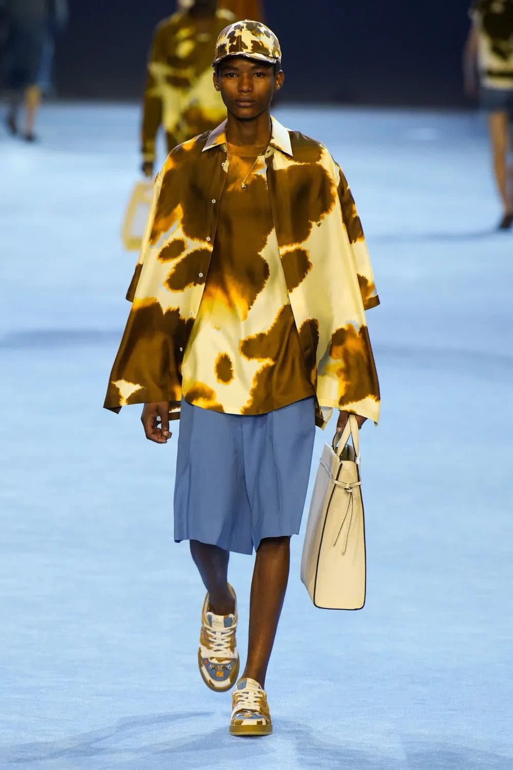 フェンディ メンズ 春夏 2023 Runway 雑誌