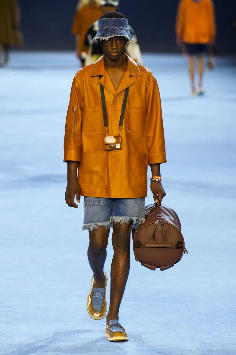 フェンディ メンズ 春夏 2023 Runway 雑誌