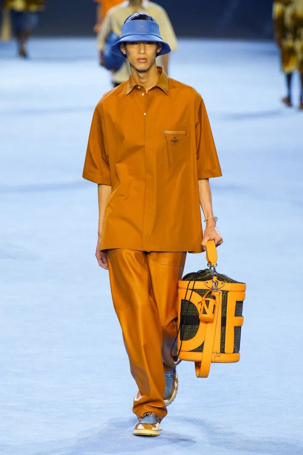フェンディ メンズ 春夏 2023 Runway 雑誌