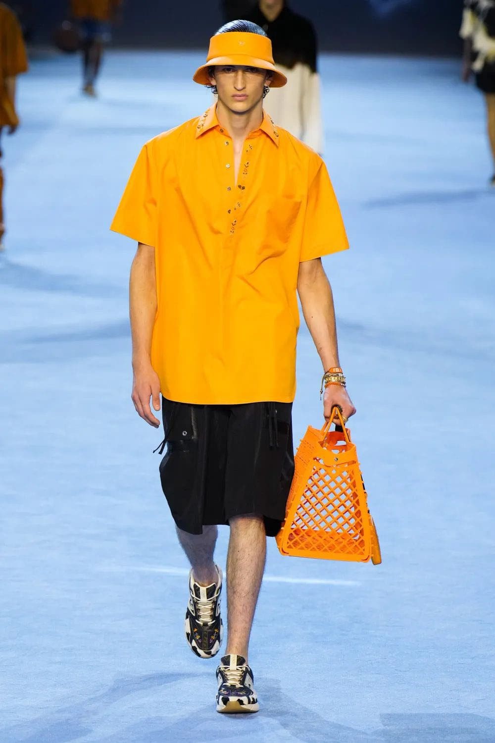 フェンディ メンズ 春夏 2023 Runway 雑誌