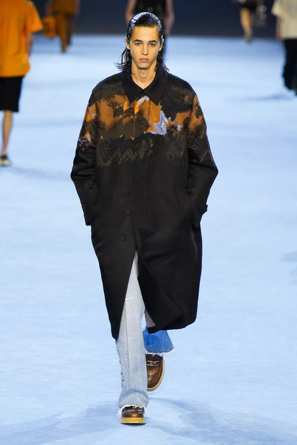 フェンディ メンズ 春夏 2023 Runway 雑誌