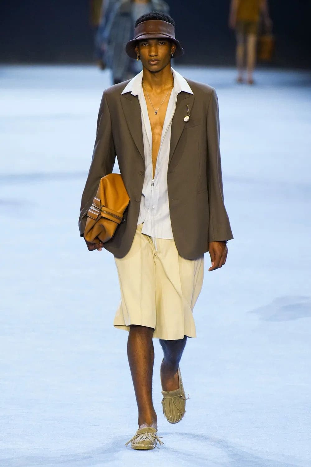 フェンディ メンズ 春夏 2023 Runway 雑誌