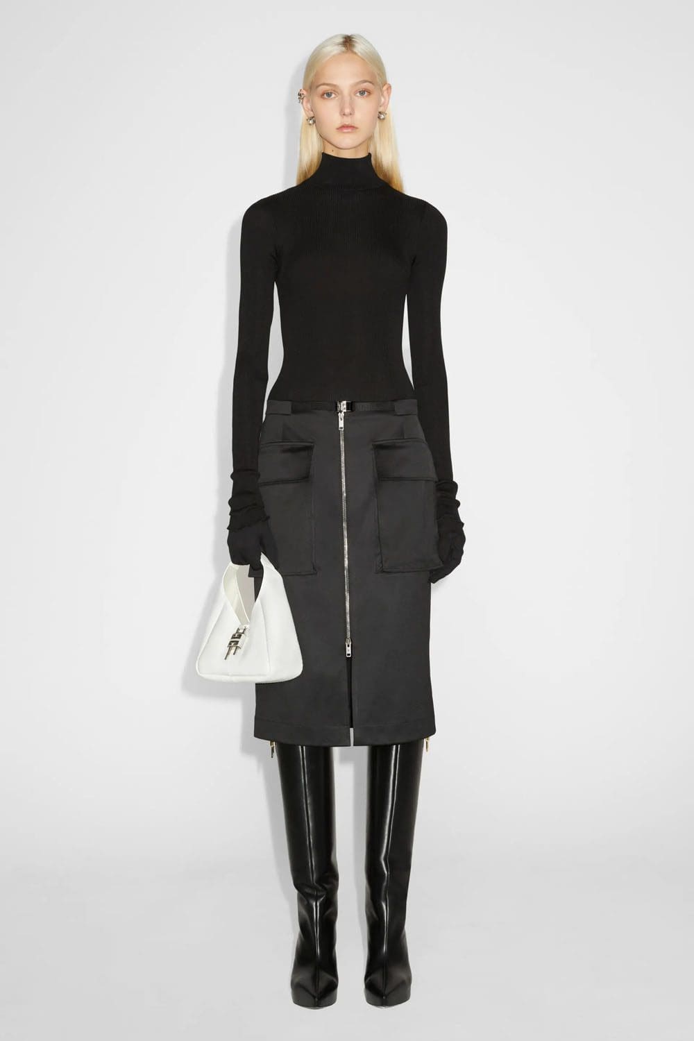 Hôtel Givenchy 2023 Runway Magazine