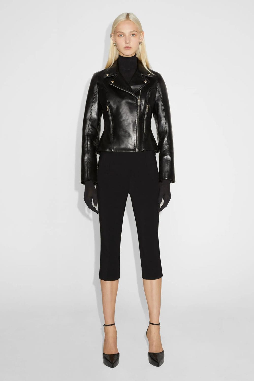 Hôtel Givenchy 2023 Runway Magazine