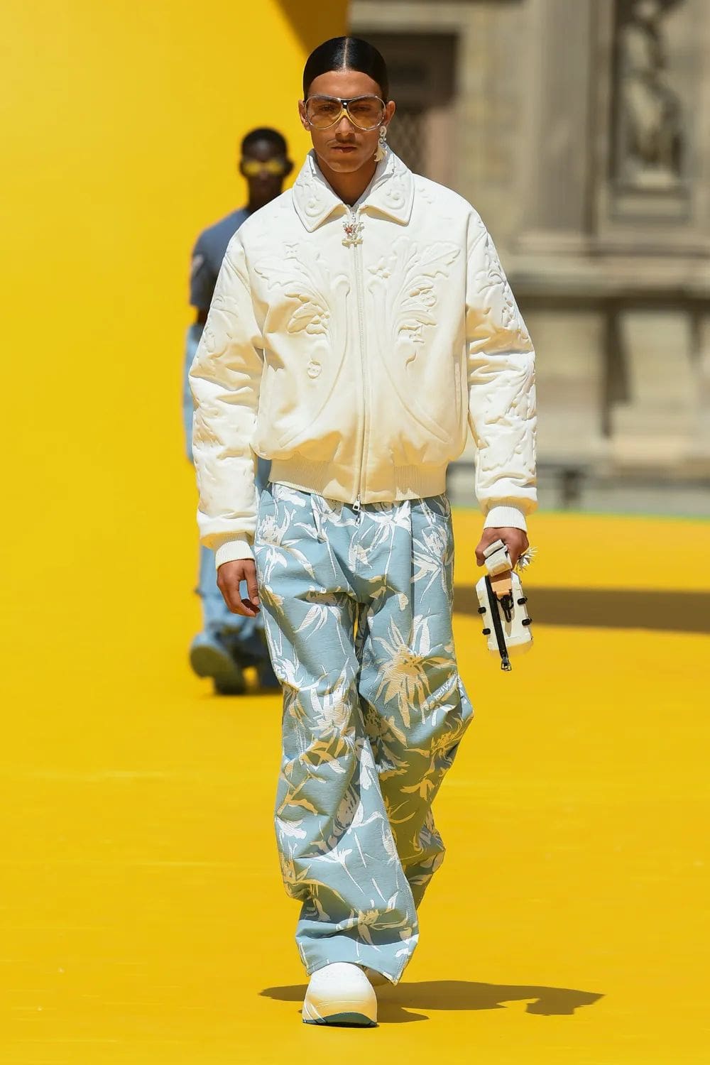 Louis Vuitton Printemps Été 2023 Hommes Runway Magazine