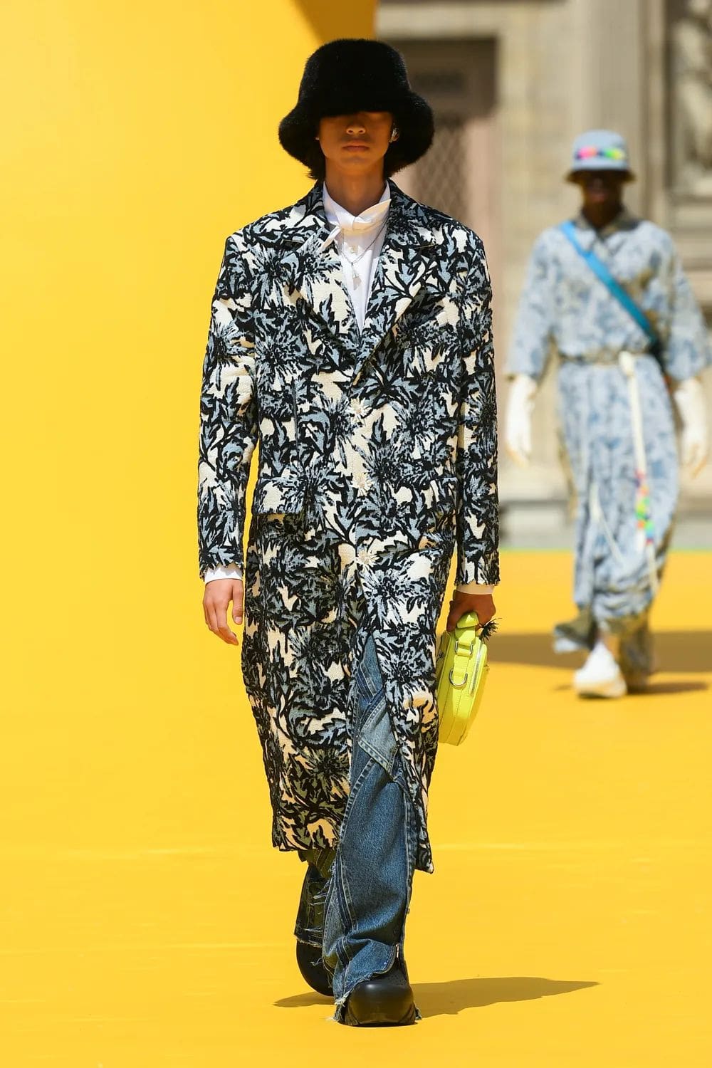 Louis Vuitton Printemps Été 2023 Hommes Runway Magazine