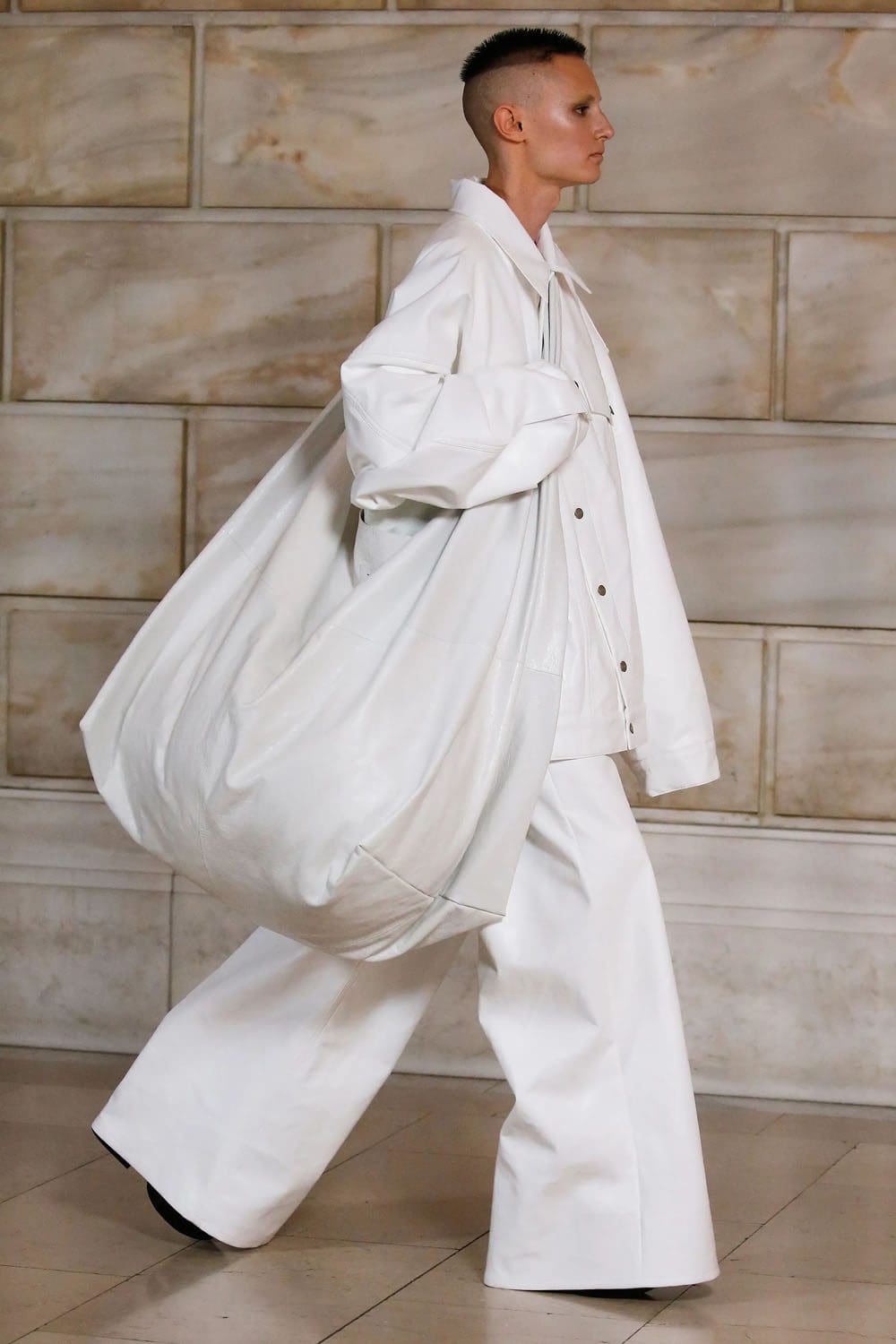 Marc Jacobs Autunno 2022-2023 Runway Magazine