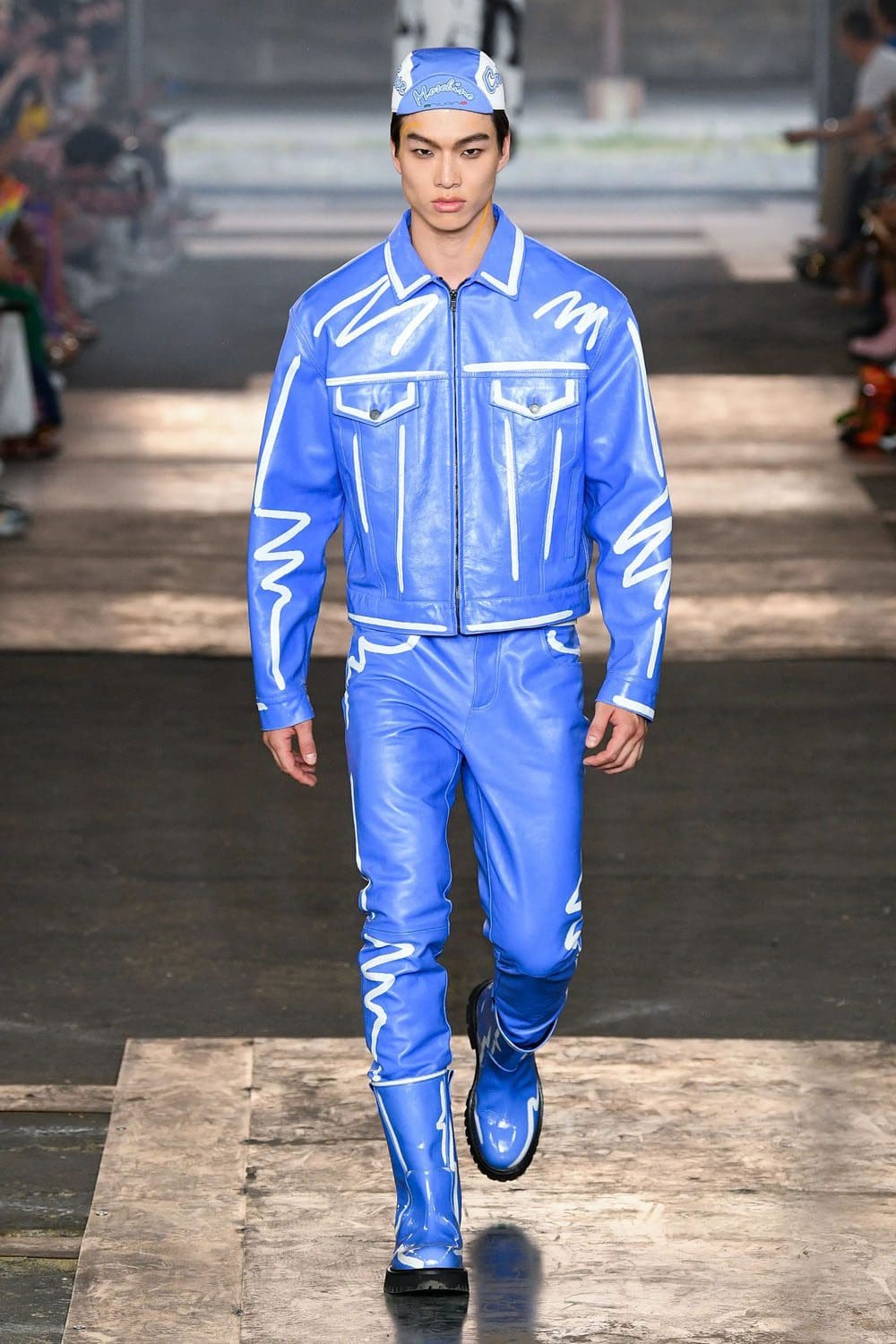Moschino Homme Printemps Été 2023 Runway Magazine