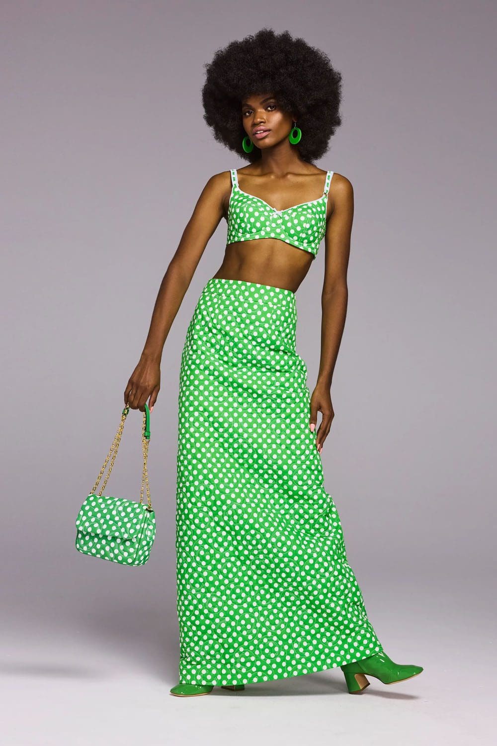 Moschino Resort 2023 Runway Magazin