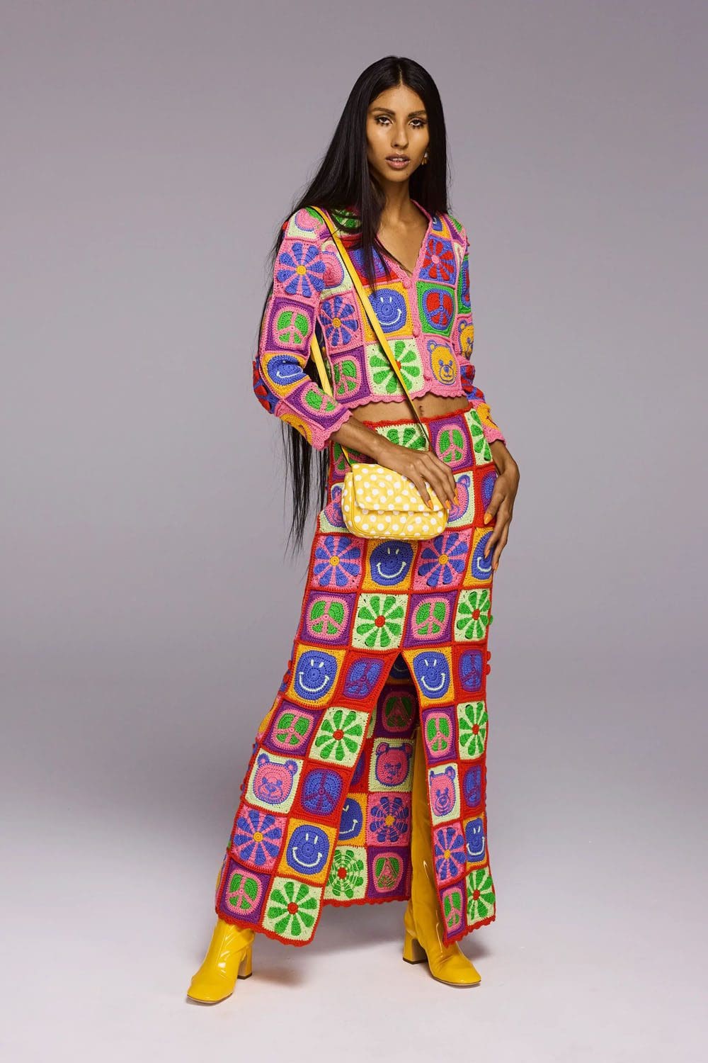 Moschino Resort 2023 Runway Magazin
