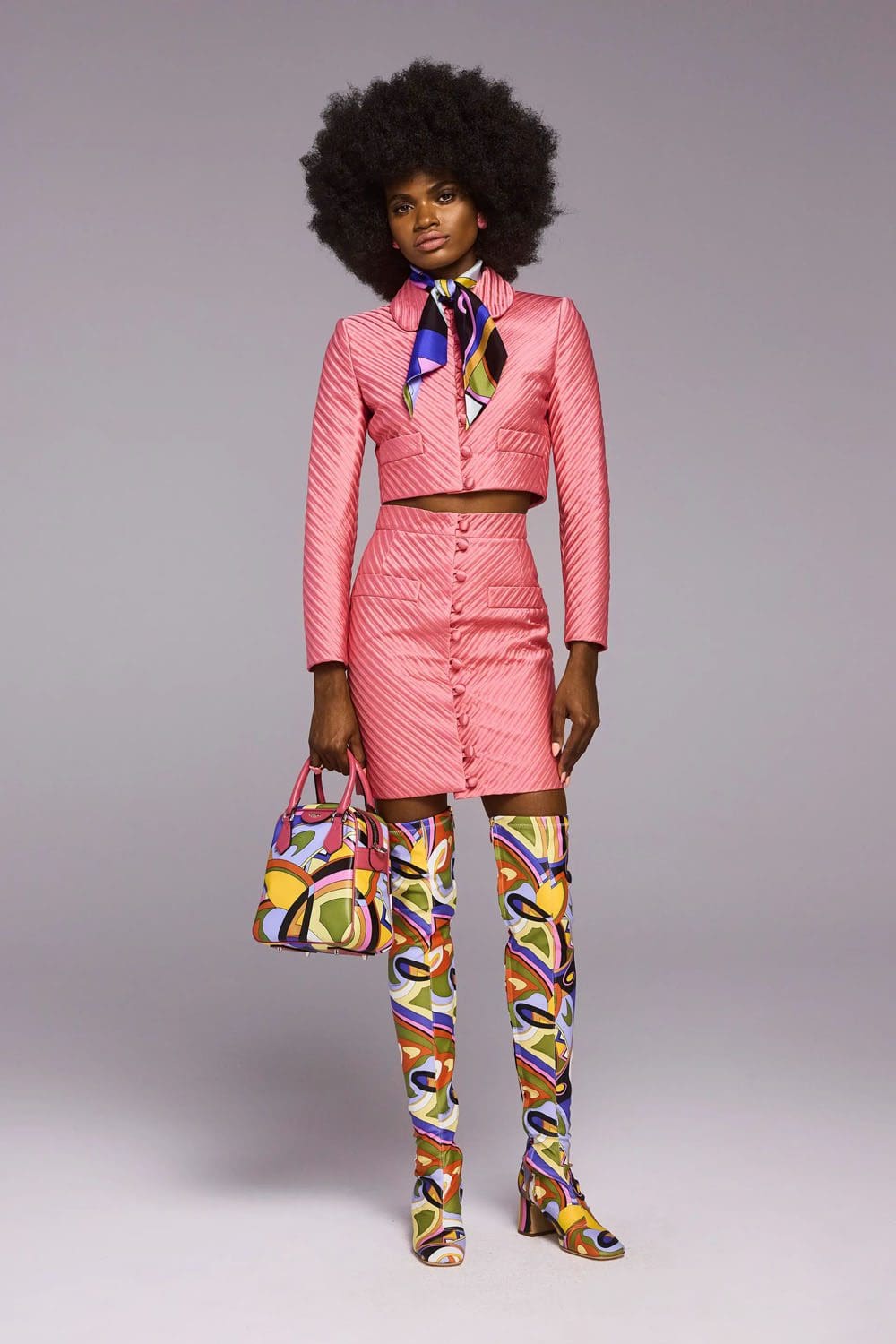 Moschino Resort 2023 Runway Magazin