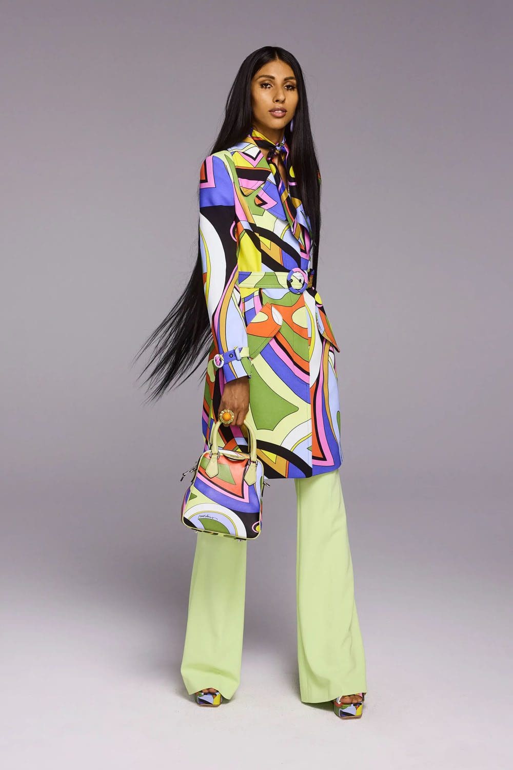 Moschino Resort 2023 Runway Magazin