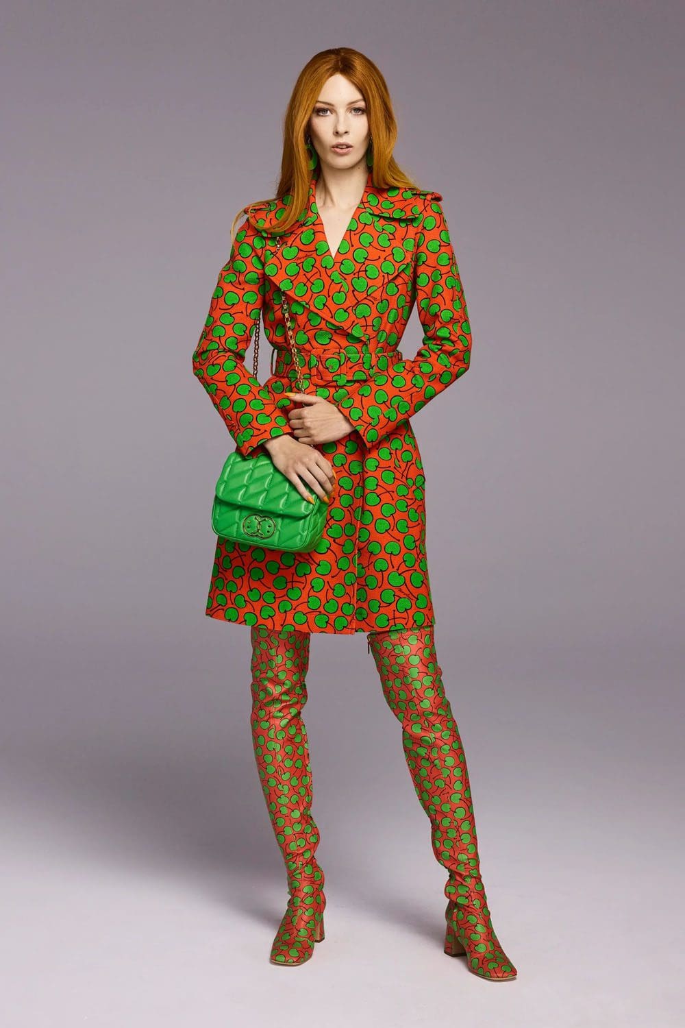 Moschino Resort 2023 Runway Magazin