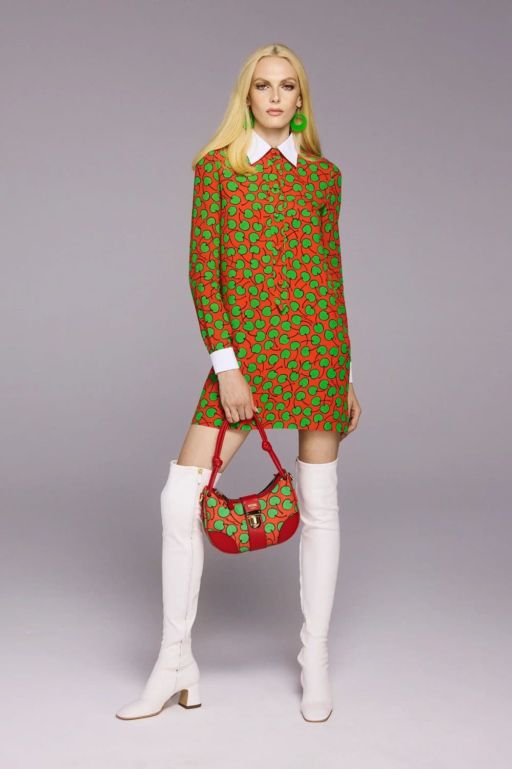 Moschino Resort 2023 Runway Magazin