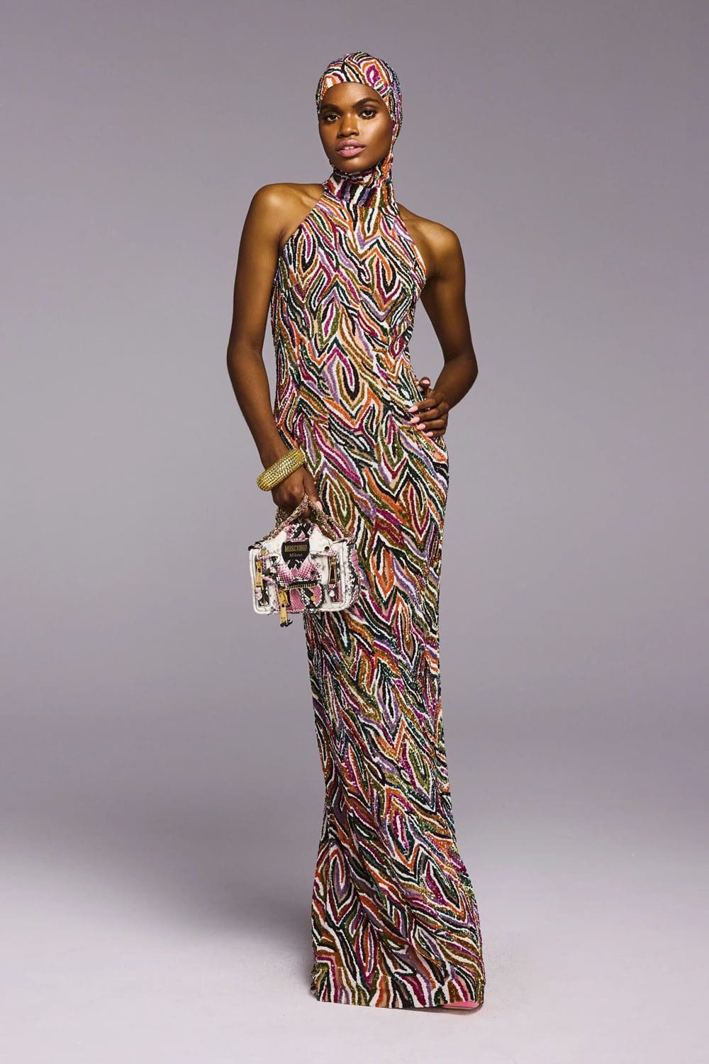 Moschino Resort 2023 Runway Magazin