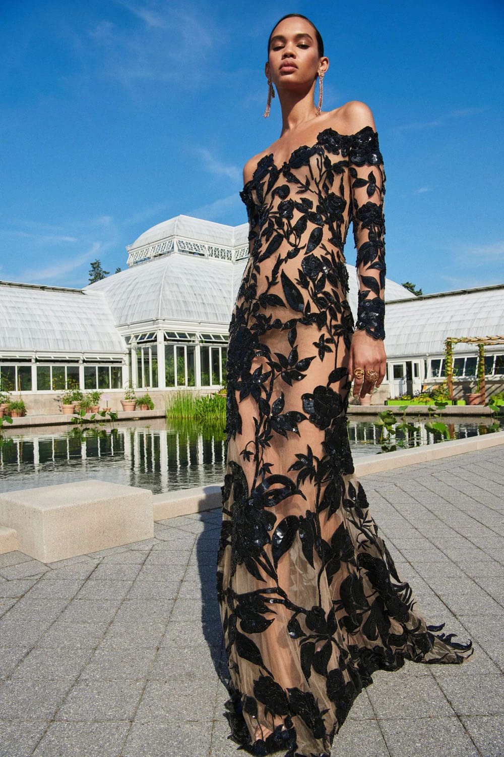 Oscar de la Renta Resort 2023 Runway Magazine