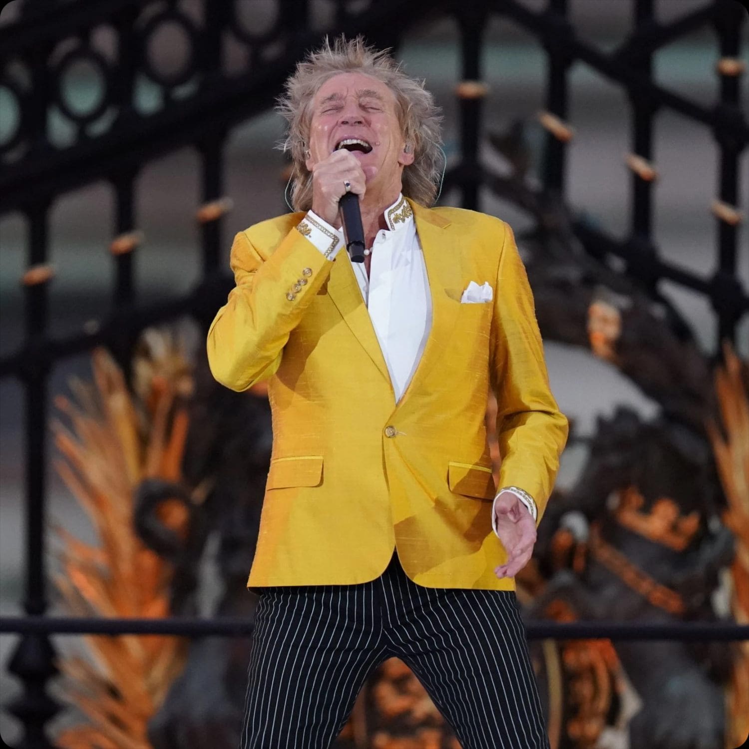 Rod Stuart performance at Platinum Jubilee concert