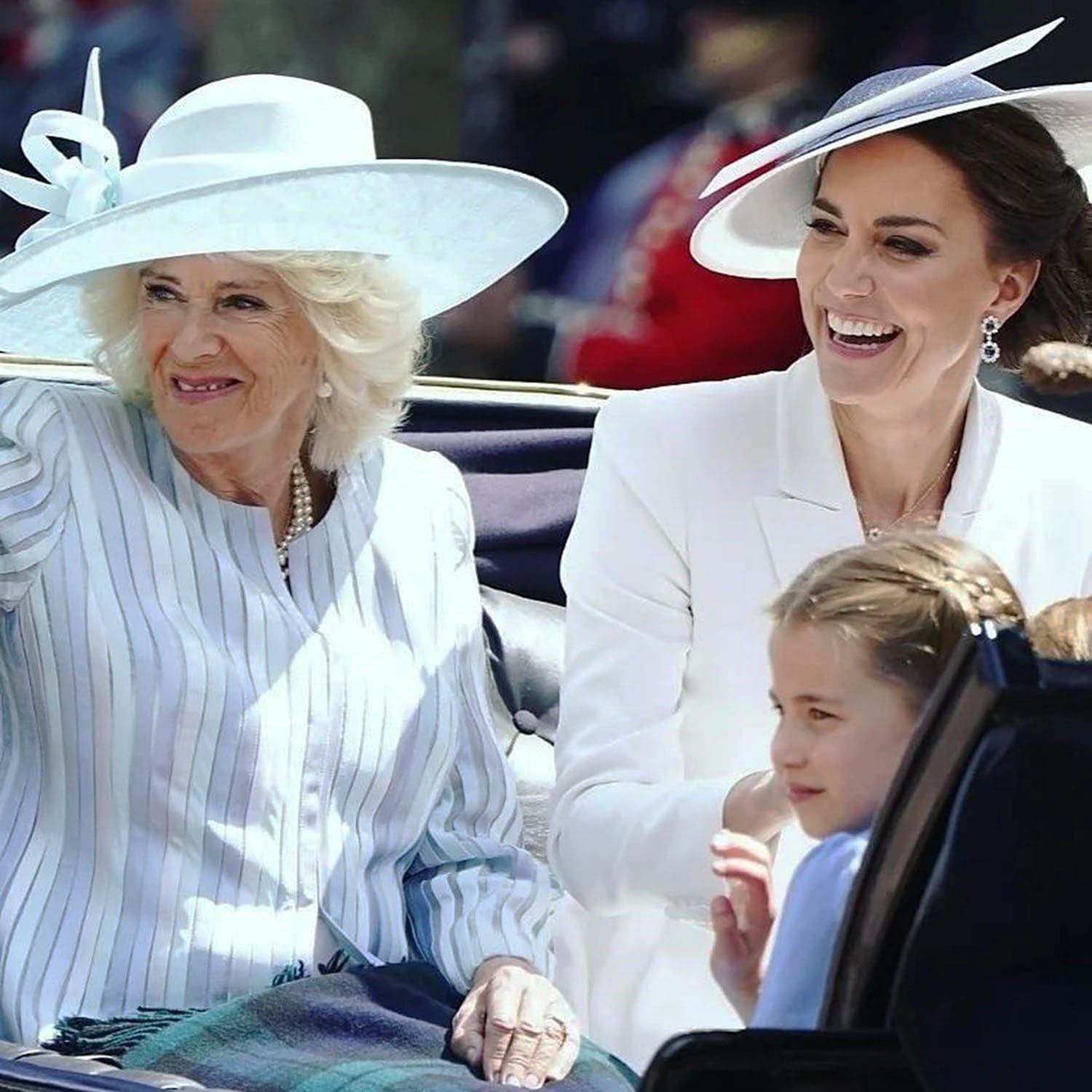 Família Real no 70º Jubileu de Platina Rainha Elizabeth II por RUNWAY MAGAZINE