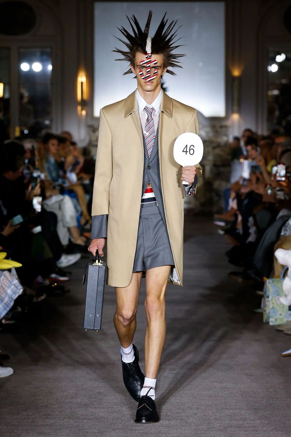 トム ブラウン 春夏 2023 Runway 雑誌