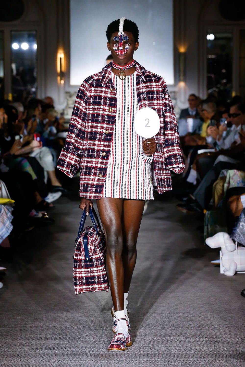 トム ブラウン 春夏 2023 Runway 雑誌
