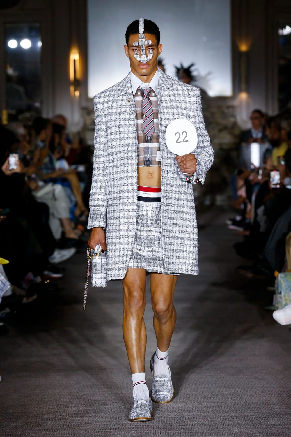 トム ブラウン 春夏 2023 Runway 雑誌
