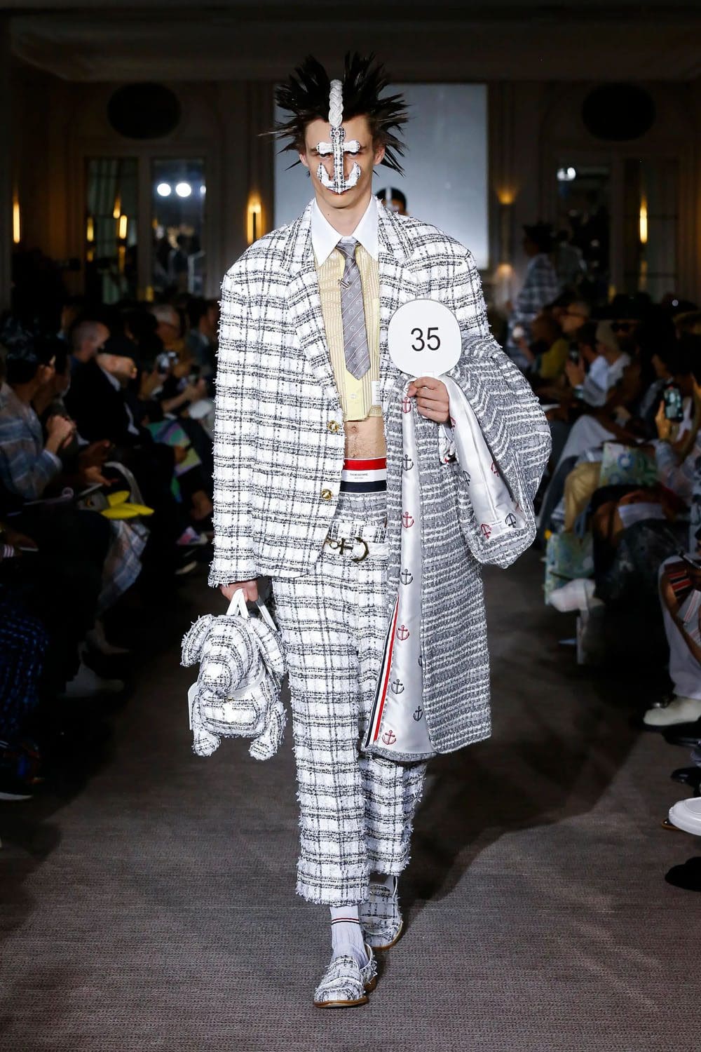 トム ブラウン 春夏 2023 Runway 雑誌