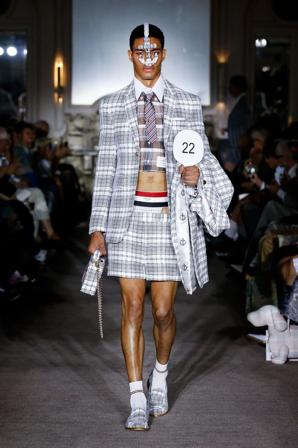 トム ブラウン 春夏 2023 Runway 雑誌