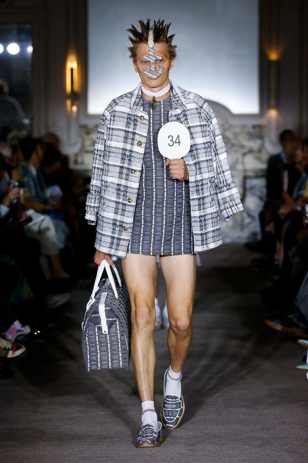 トム ブラウン 春夏 2023 Runway 雑誌