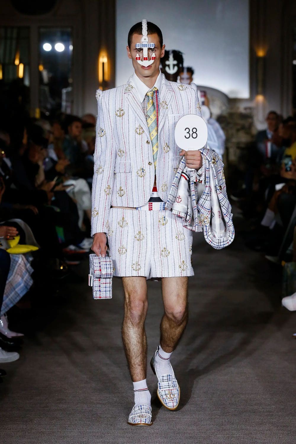 トム ブラウン 春夏 2023 Runway 雑誌