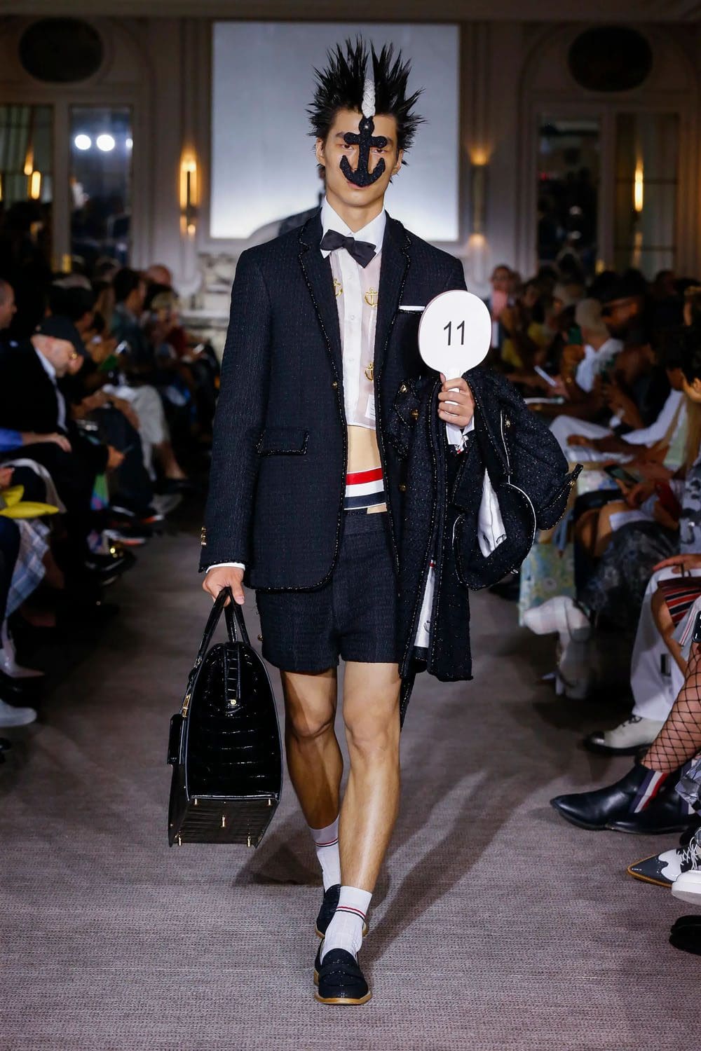 トム ブラウン 春夏 2023 Runway 雑誌
