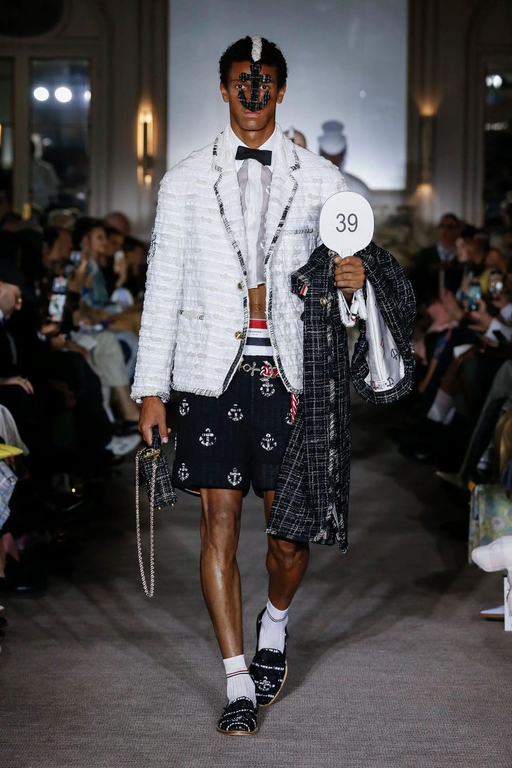 トム ブラウン 春夏 2023 Runway 雑誌
