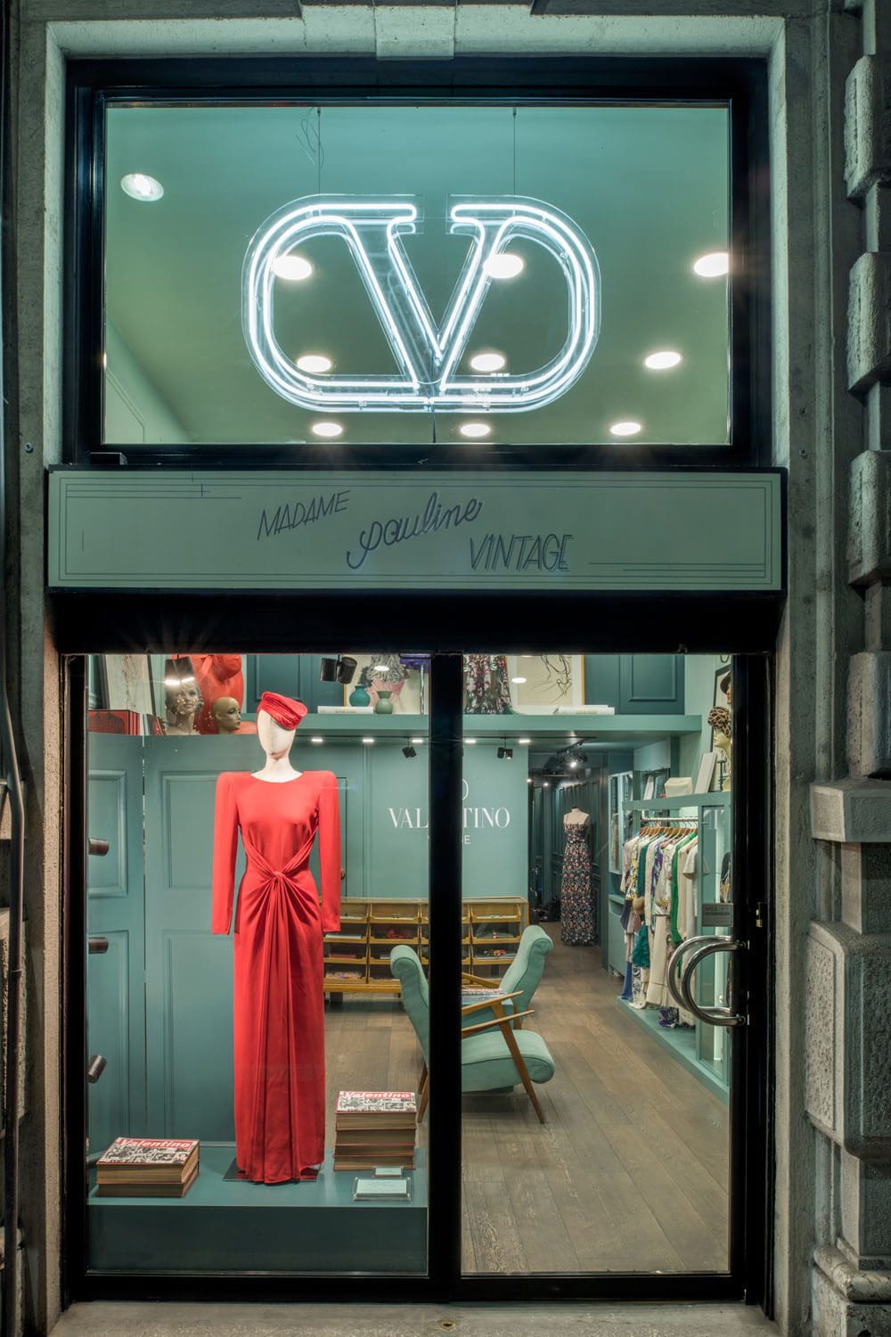 VALENTINO VINTAGE - MADAME PAULINA - RUNWAY MAGAZINE