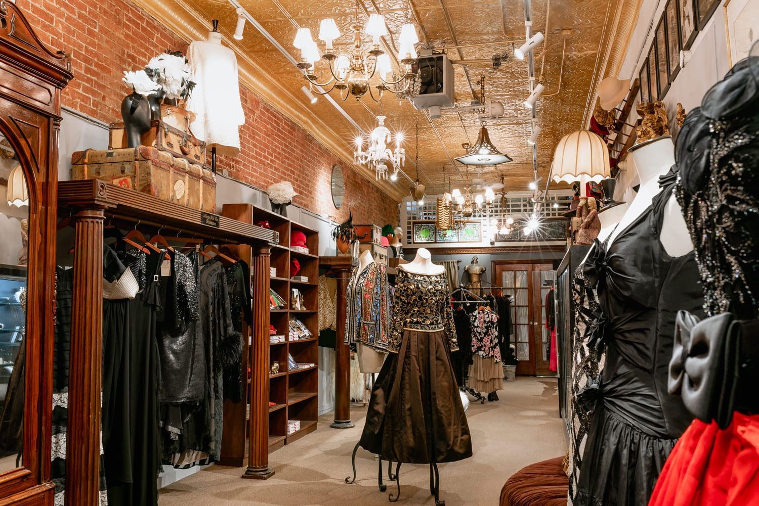 VALENTINO VINTAGE NOVA YORK VINTAGE - RUNWAY MAGAZINE