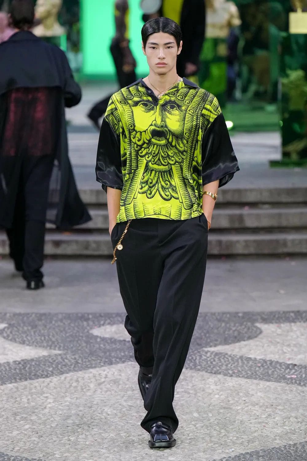 Versace Herren Frühling Sommer 2023 Runway Magazin