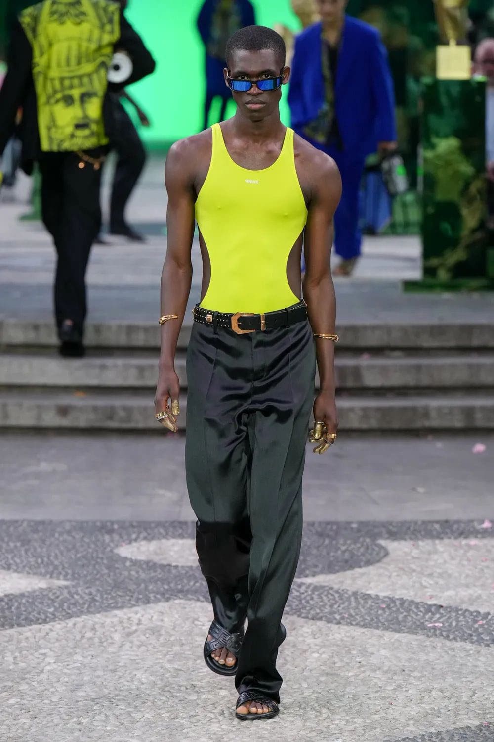Versace Herren Frühling Sommer 2023 Runway Magazin