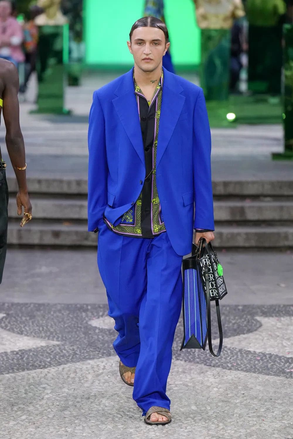 Versace Herren Frühling Sommer 2023 Runway Magazin
