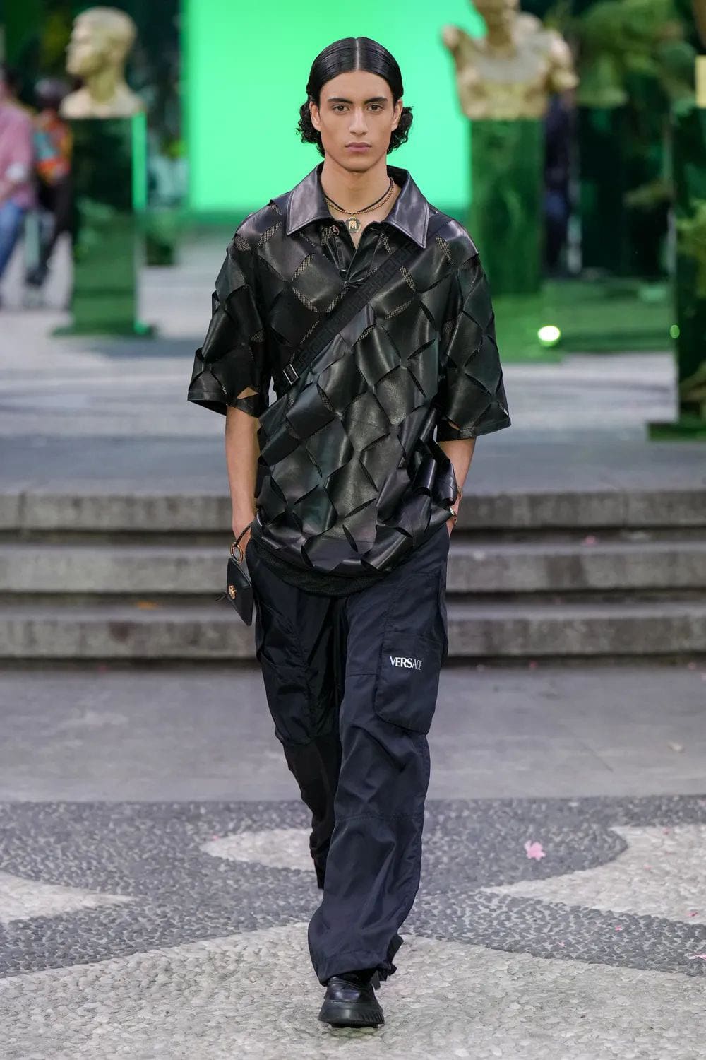 Versace Herren Frühling Sommer 2023 Runway Magazin