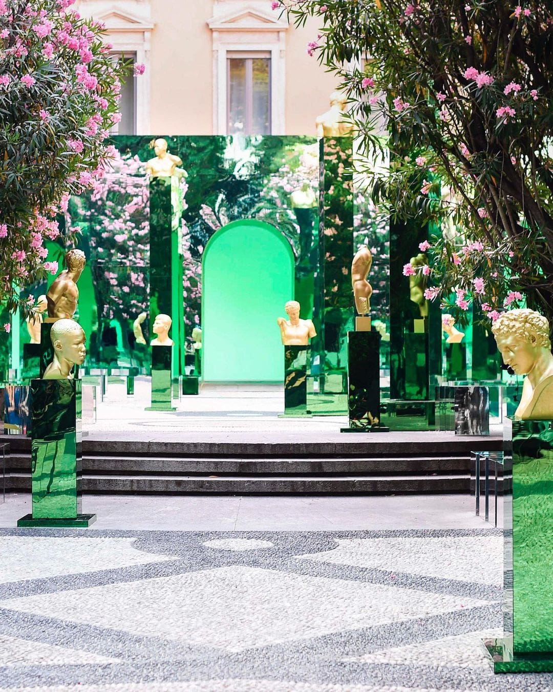 Versace Herren Frühling Sommer 2023 Runway Magazin