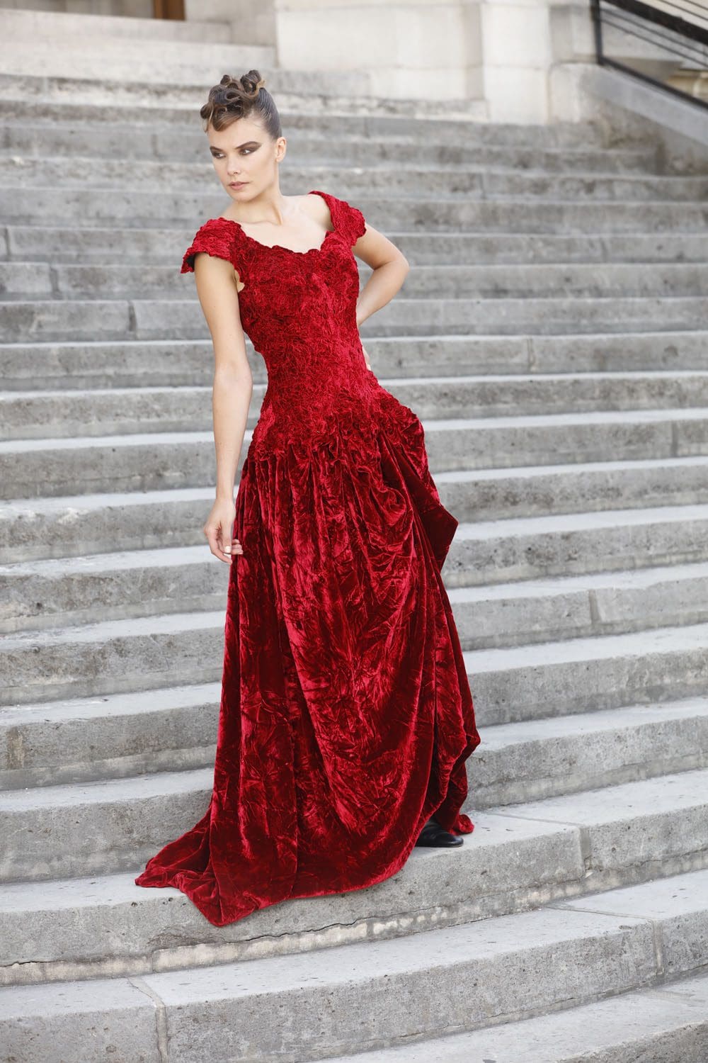 Franck Sorbier Alta Costura Outono Inverno 2022-2023 Runway revista