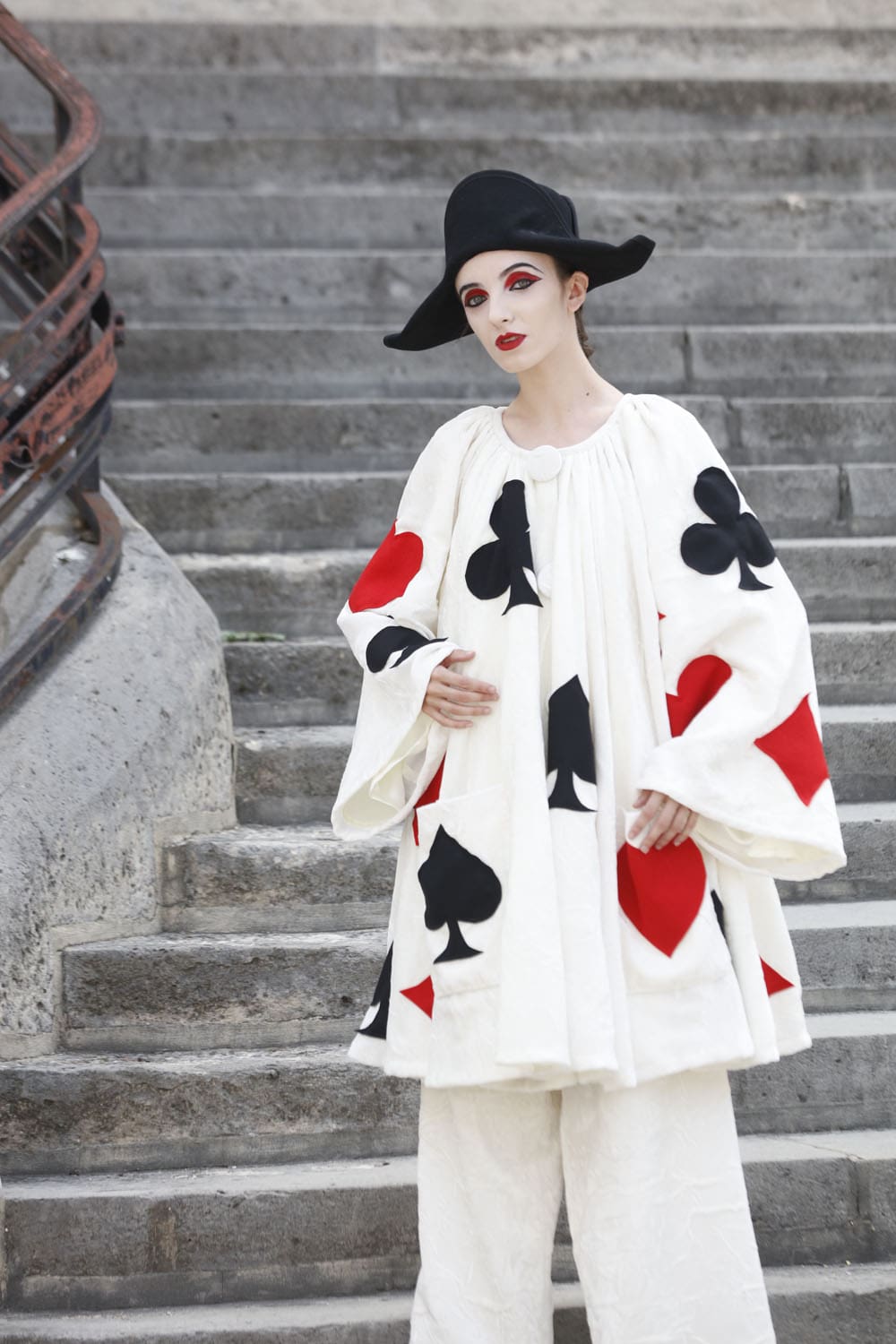 Franck Sorbier Alta Costura Outono Inverno 2022-2023 Runway revista