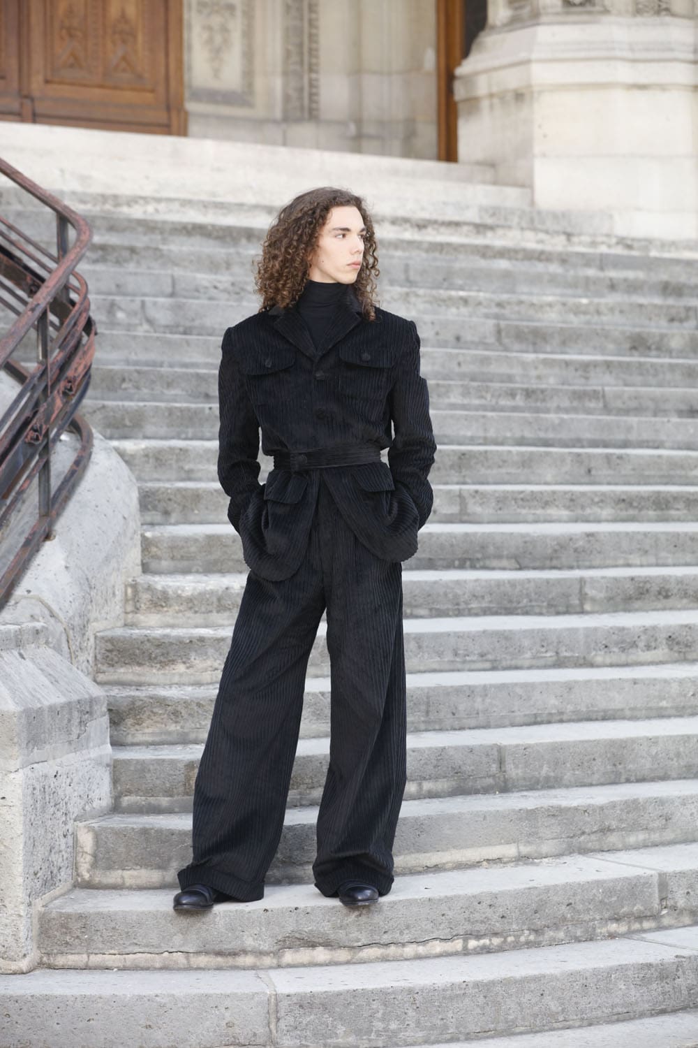 Franck Sorbier Alta Costura Outono Inverno 2022-2023 Runway revista