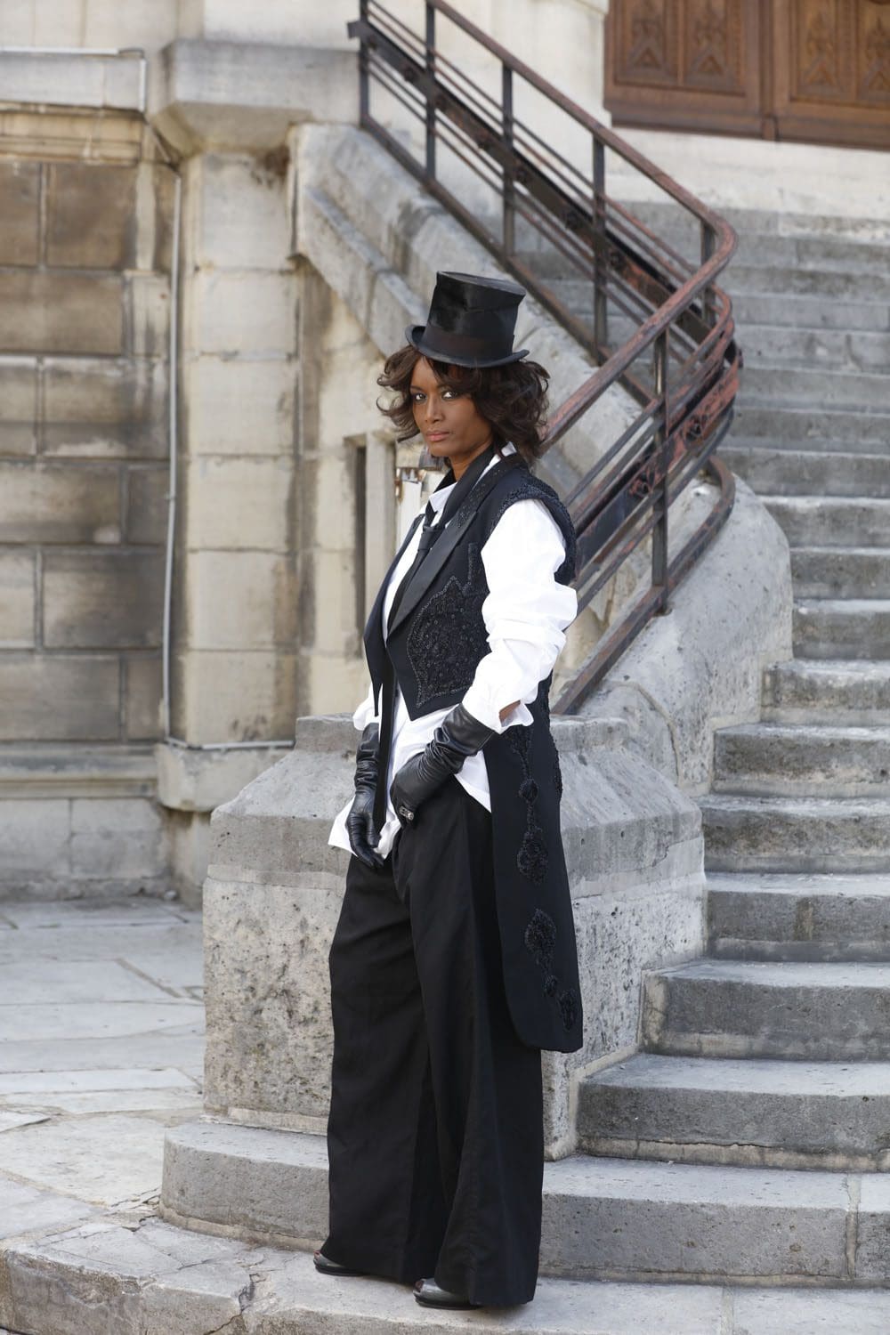 Franck Sorbier Haute Couture Fall Winter 2022-2023 Runway Magazine