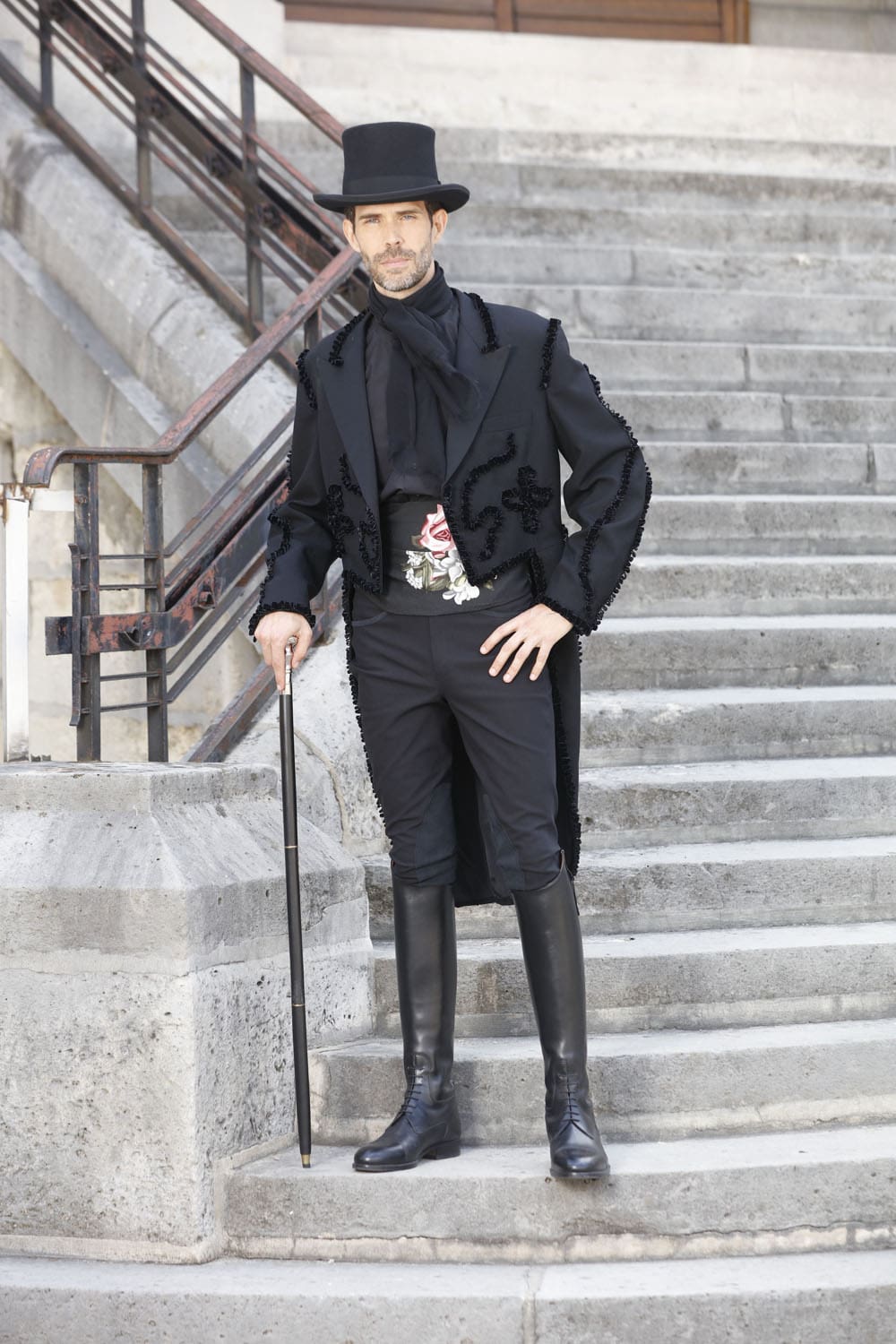 Franck Sorbier Alta Costura Outono Inverno 2022-2023 Runway revista