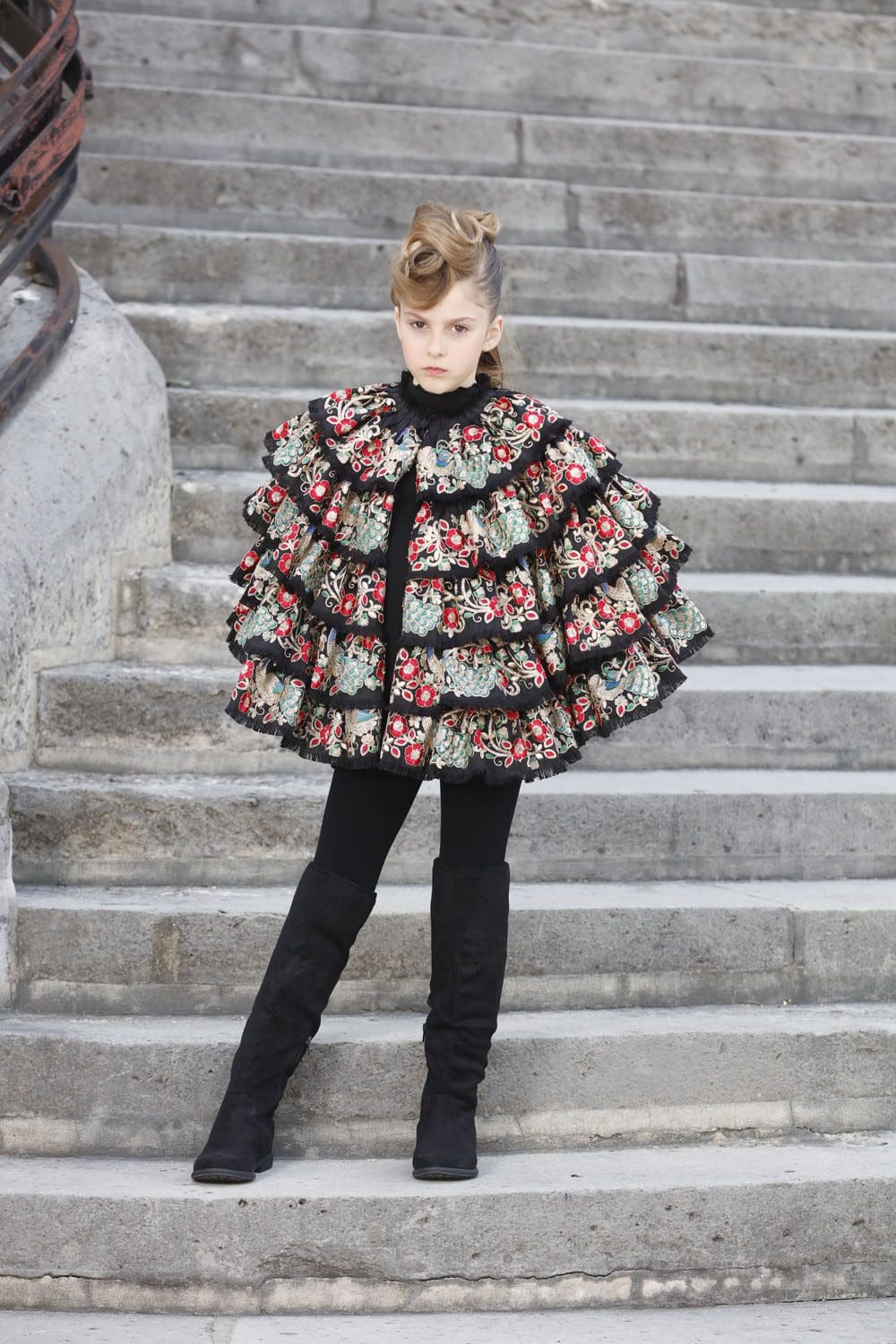 Franck Sorbier Alta Costura Outono Inverno 2022-2023 Runway revista
