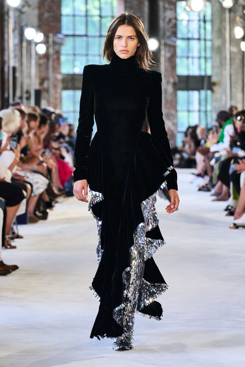 Alexandre Vauthier 2022 秋冬高级时装-2023 Runway 杂志