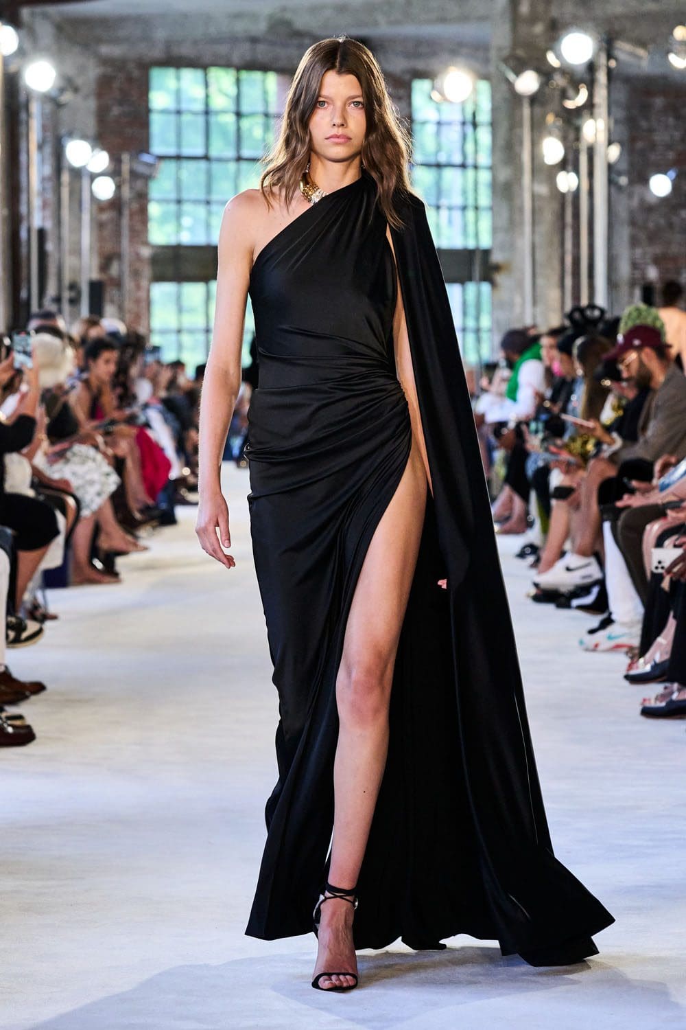 Alexandre Vauthier 2022 秋冬高级时装-2023 Runway 杂志
