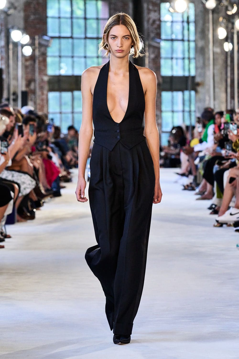 Alexandre Vauthier 2022 秋冬高级时装-2023 Runway 杂志